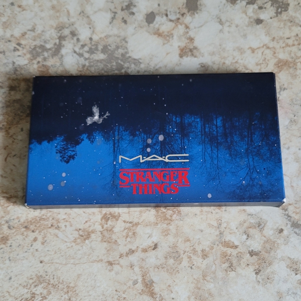 MAC Stranger Things Makeup!